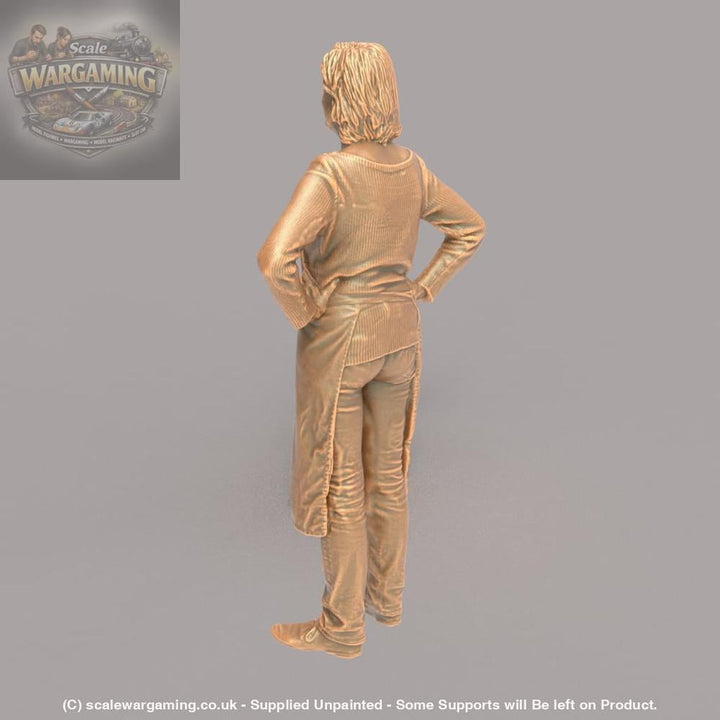MM108 Older Female Shop keeper Figure