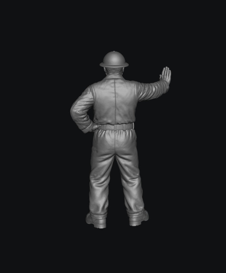 SMF1154 WW2 RAF Ground Crew Leaning B