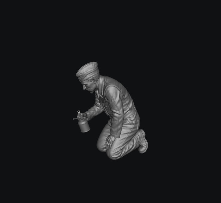 SMF1154 WW2 RAF Ground Mechanic Kneeling B