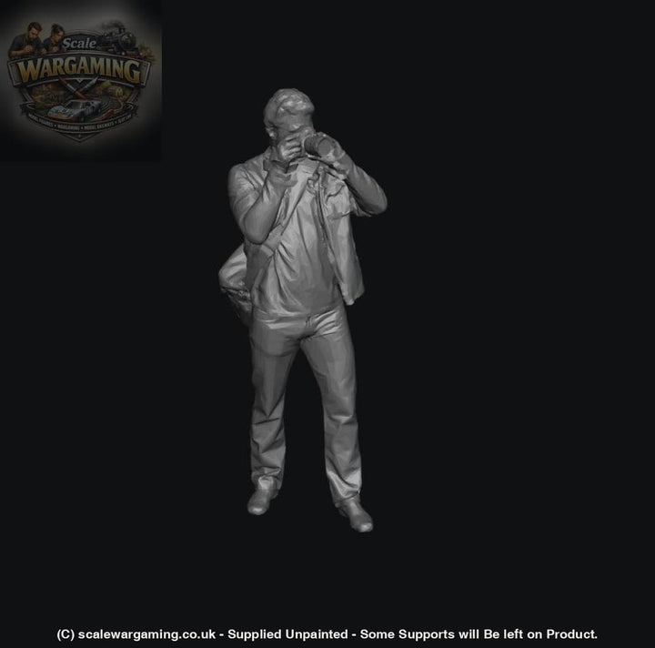 SW190 Male Train Spotter with Camera - Figure