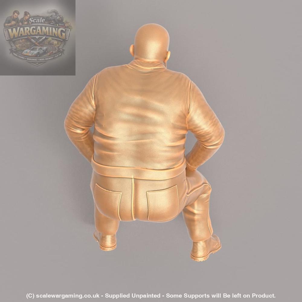 MM288 Large Male Sitting Down Figure