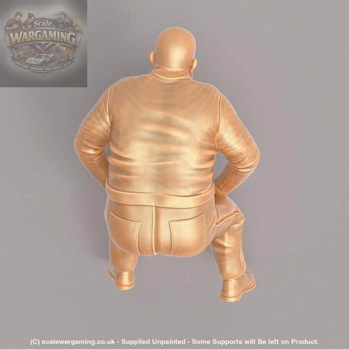 MM288 Large Male Sitting Down Figure
