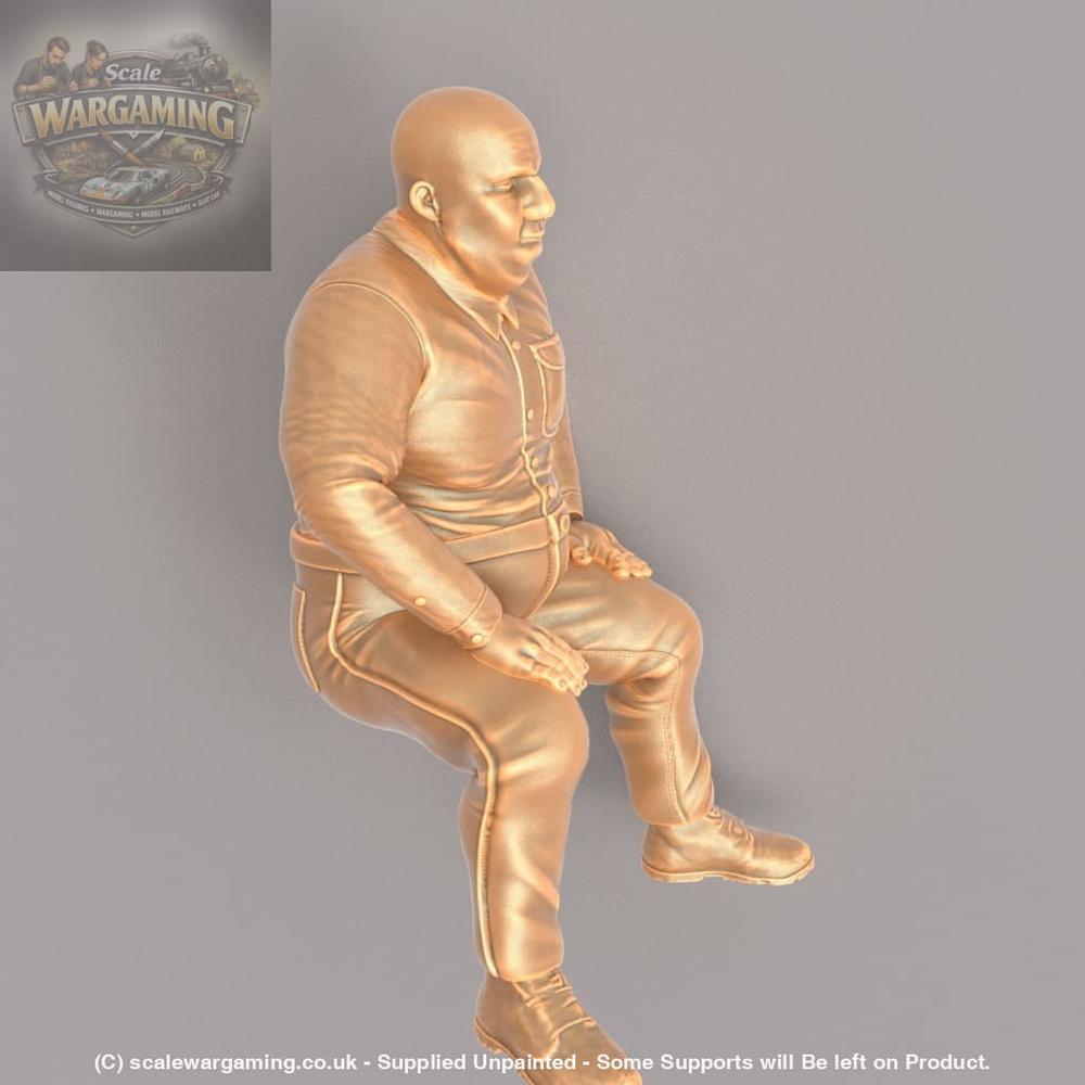 MM288 Large Male Sitting Down Figure