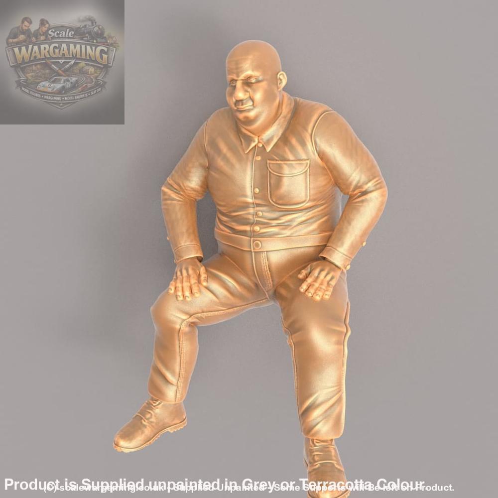 MM288 Large Male Sitting Down Figure