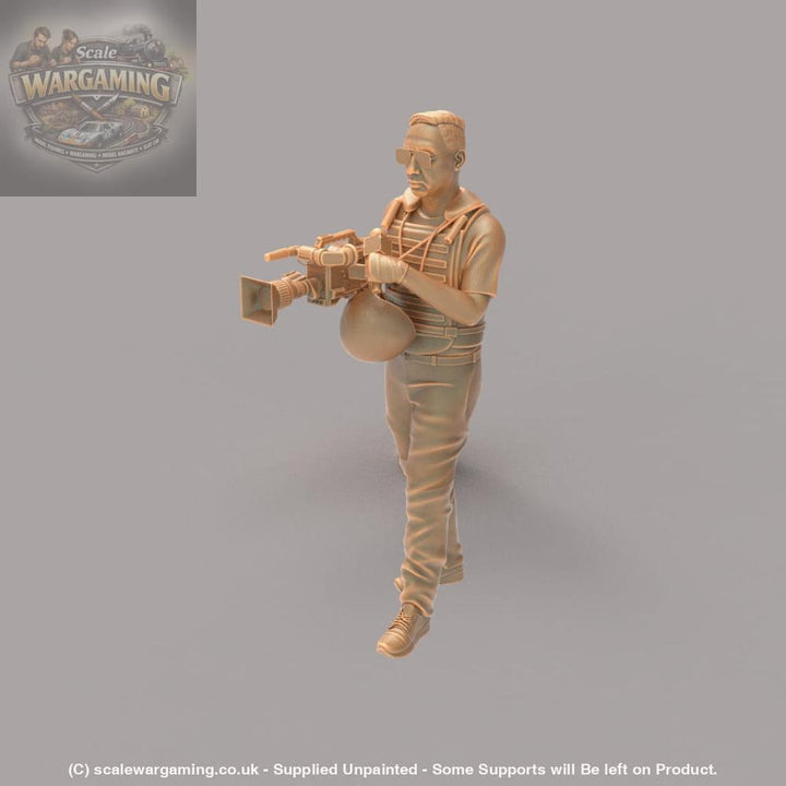 MM486 War Camera Man in Body Armor Figure
