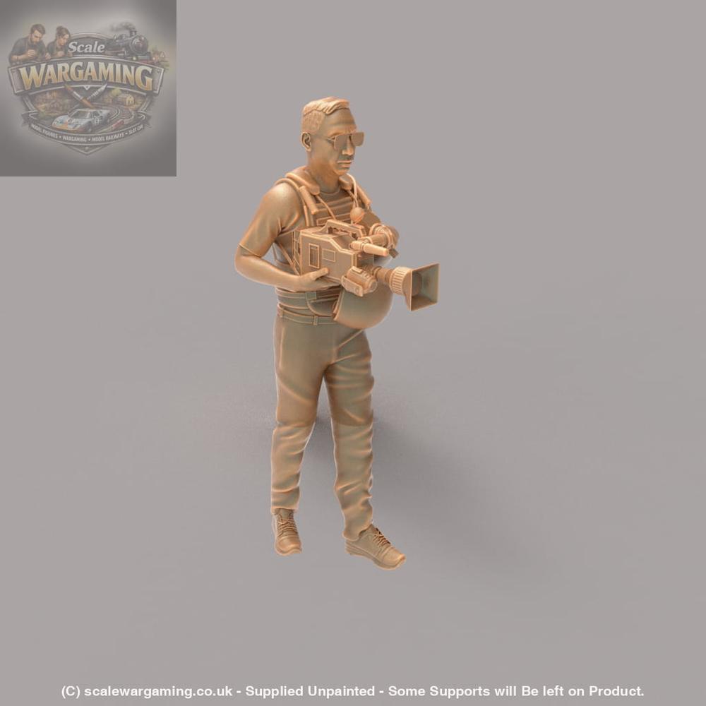 MM486 War Camera Man in Body Armor Figure