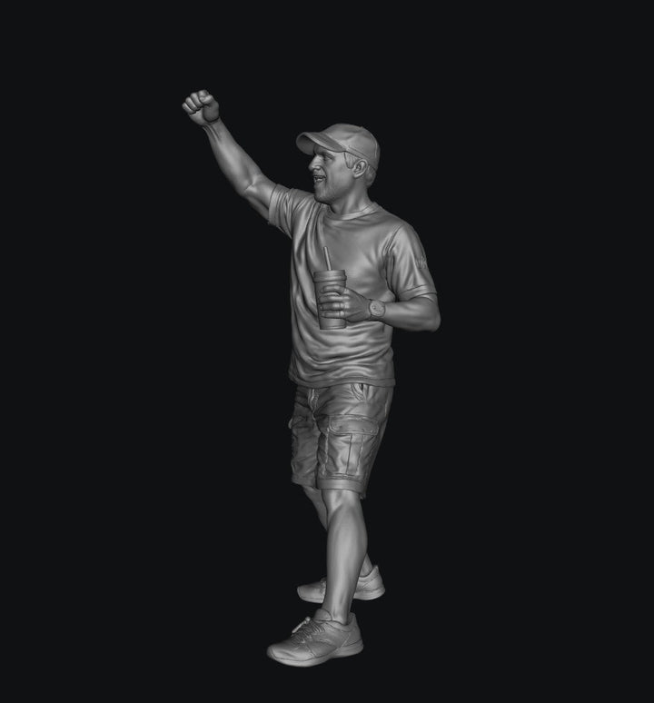 Painted-001 - Race Day Spectator - The Cheering Fan