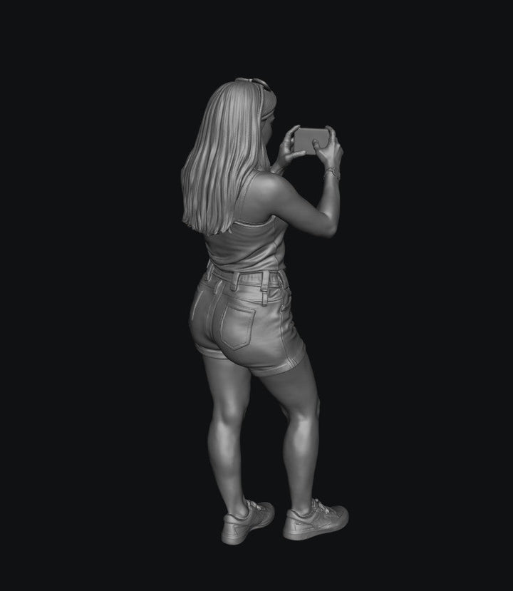 Painted-002 - Race Day Spectator - The Phone Filmer