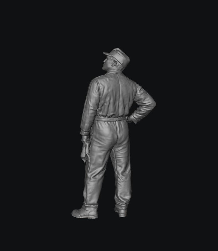 SW8244 WW2 Allied Air Force Ground Crew Looking Up
