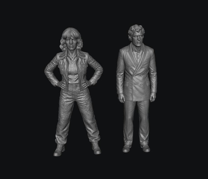 SW9334 DR Who and assistant Sarah Jane Smith