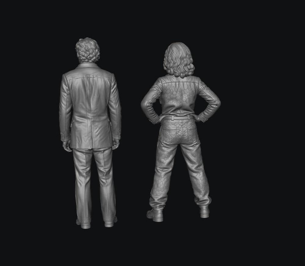SW9334 DR Who and assistant Sarah Jane Smith