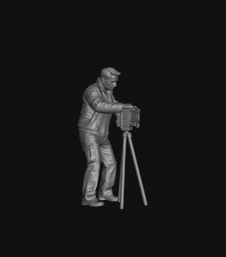 WOSC030 – Rundfunk- und Medienteam – Miniatur-Satellitentechniker