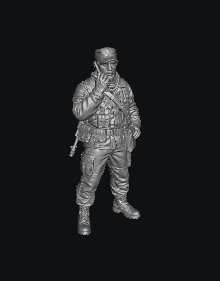 WB-DE-BDF-001 — Patrol Leader Using Radio