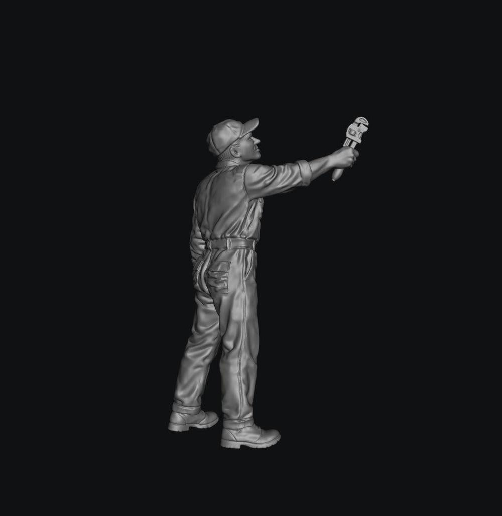 SW9283 WW2 Allied Ground Crew - Handing Over Wrench