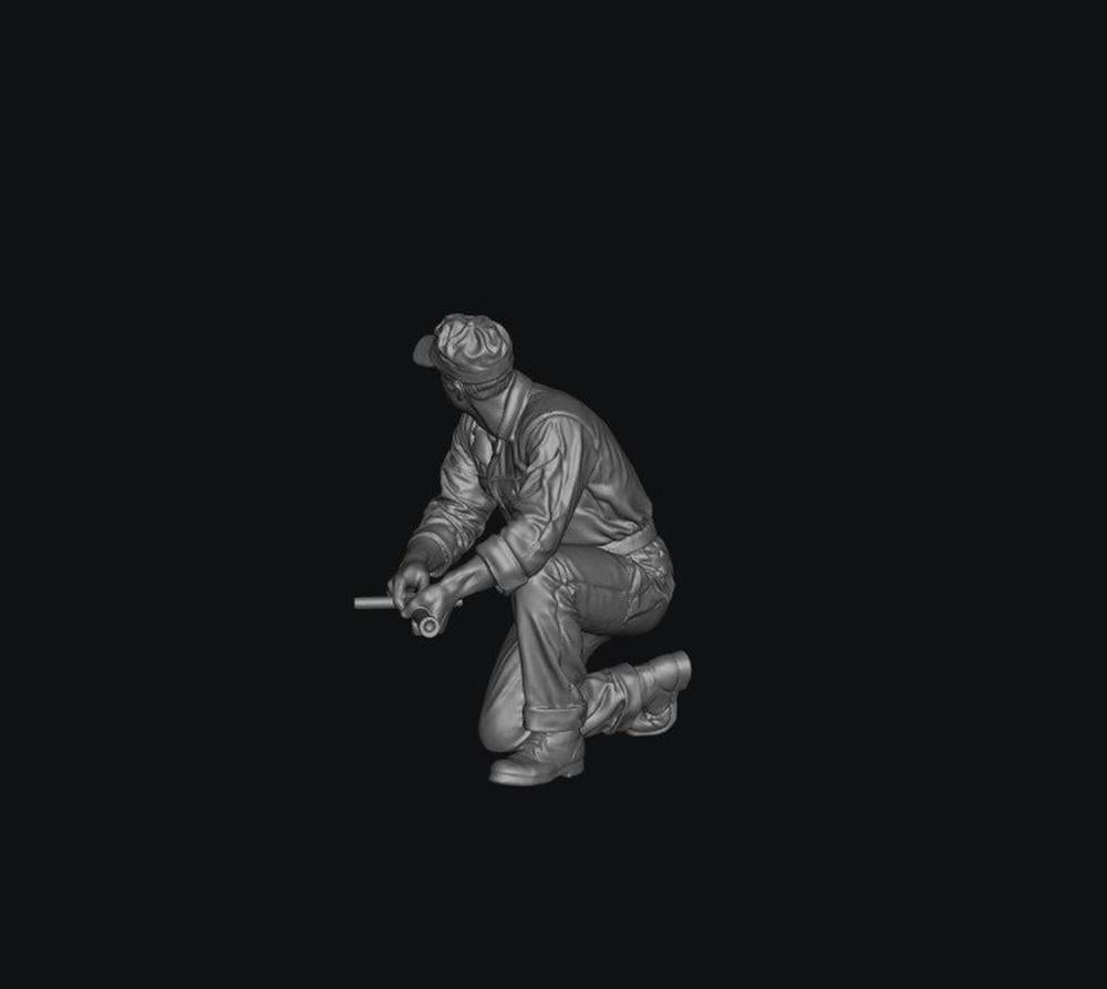 SW9282 WW2 Allied Ground Crew - Mechanic 1