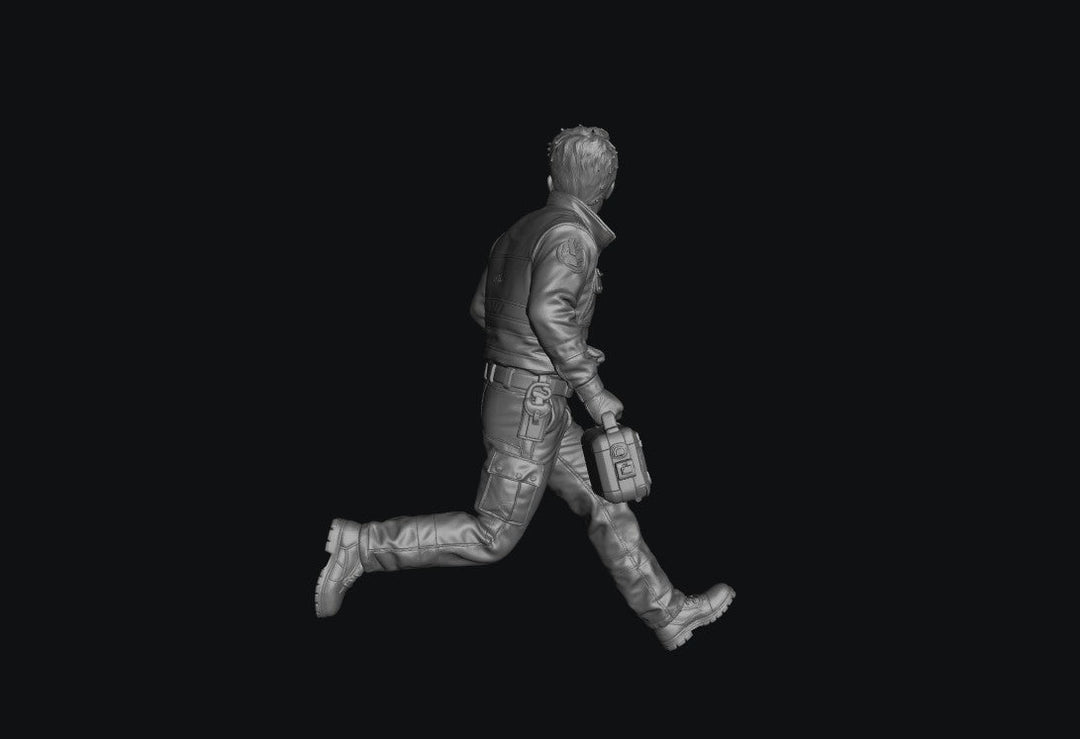 Painted-999 - Trackside Rescue Crew - Emergency Equipment Tech Running