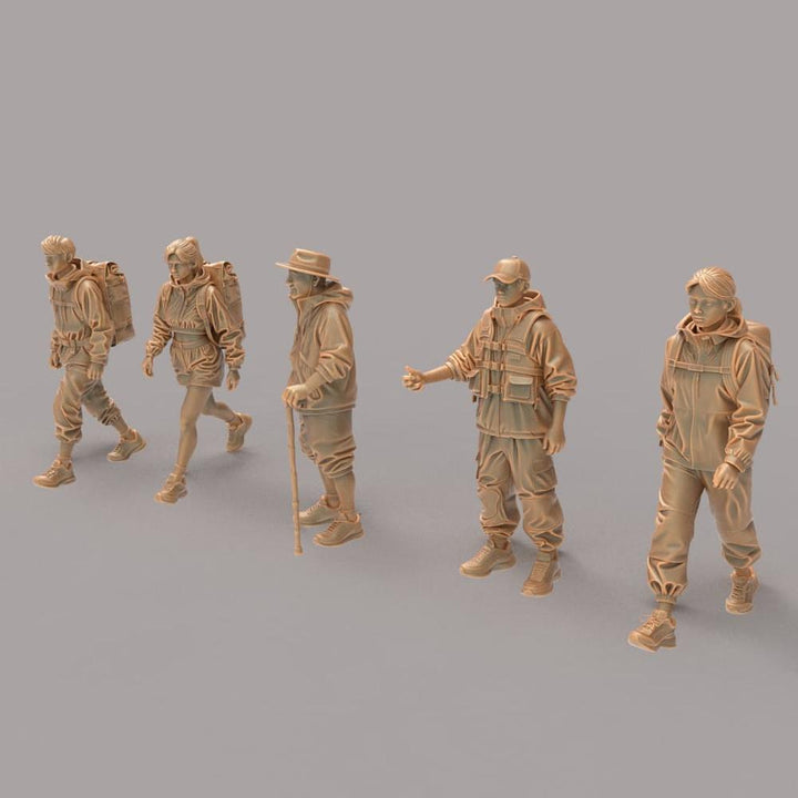 MM4197 Camping Hikers Group Figure
