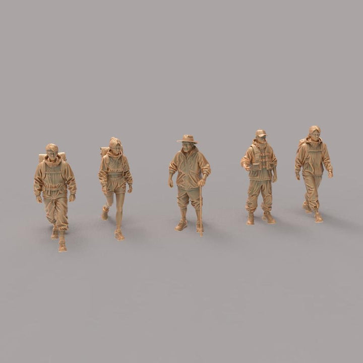 MM4197 Camping Hikers Group Figure
