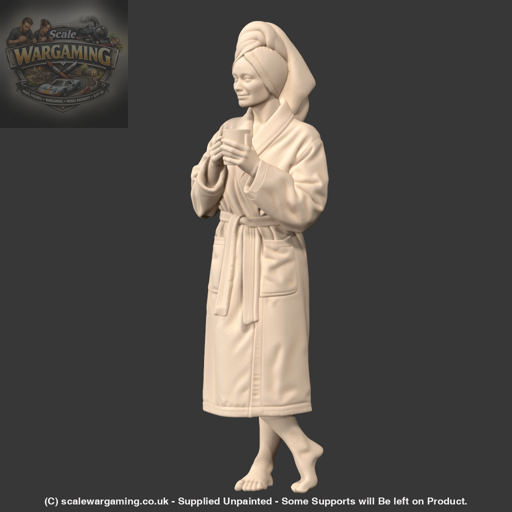MM4235 Female in Bathrobe and head towl - Figure