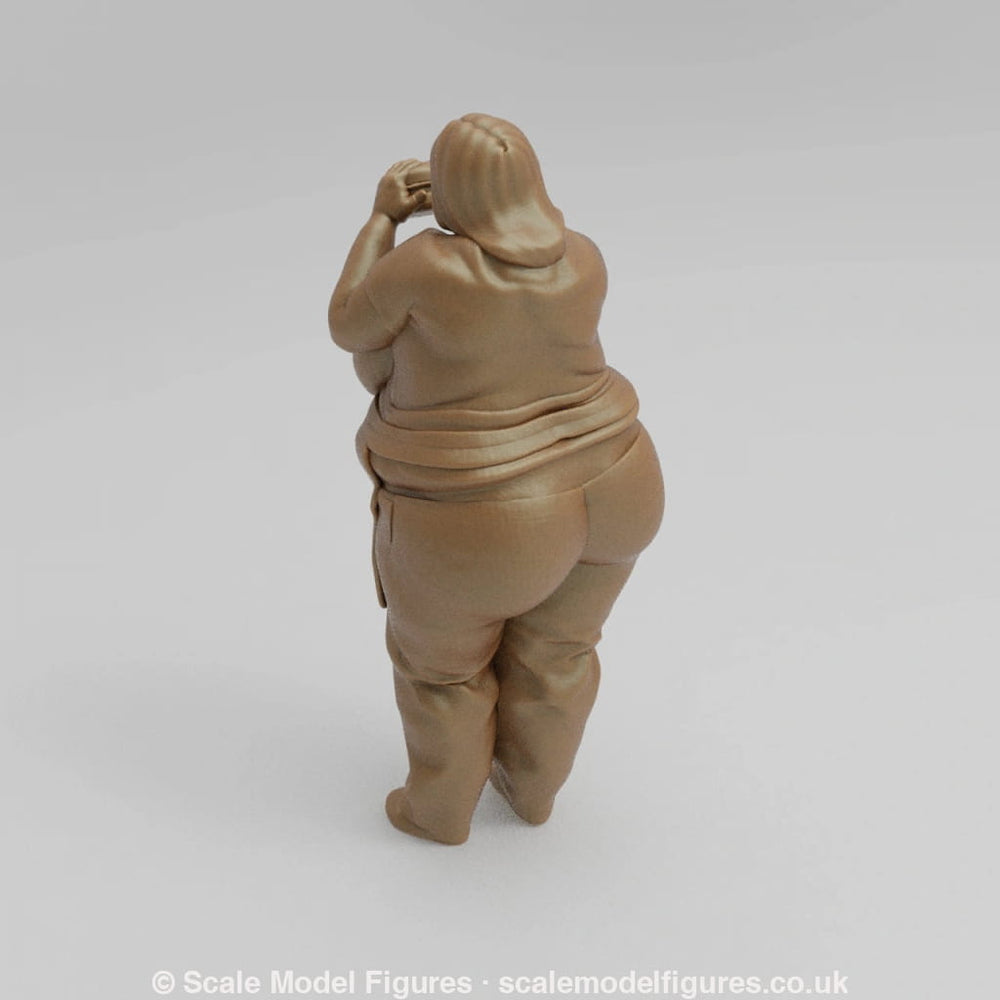 SW1131 Large Lady Eating Burger - Figure
