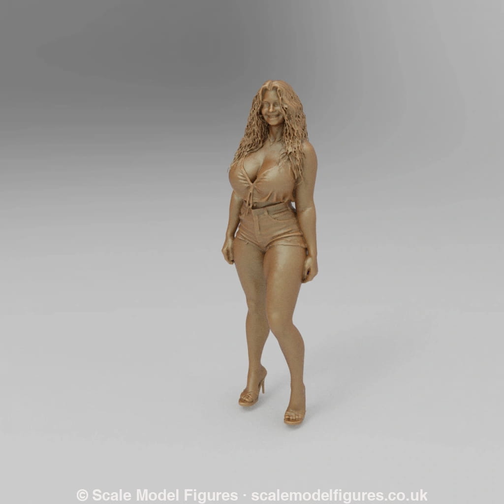 SW3010 Girl in Shorts - Figure