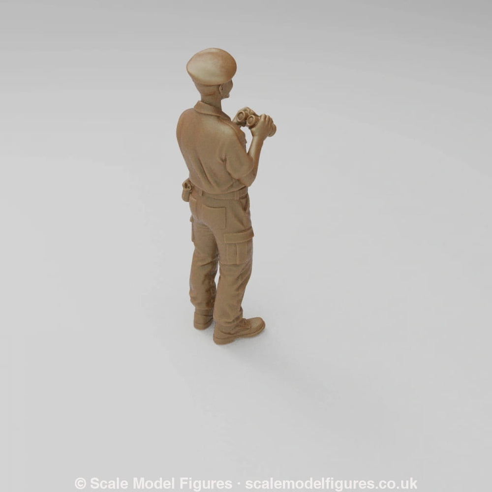 SW3061 Modern Royal Navy Female with Binos - Figure
