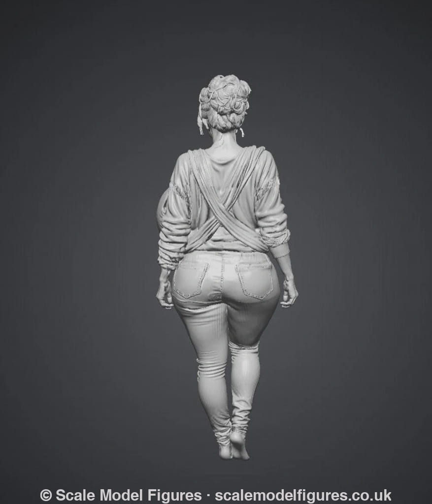 SMF3120 Large Busted Girl Walking - Figure