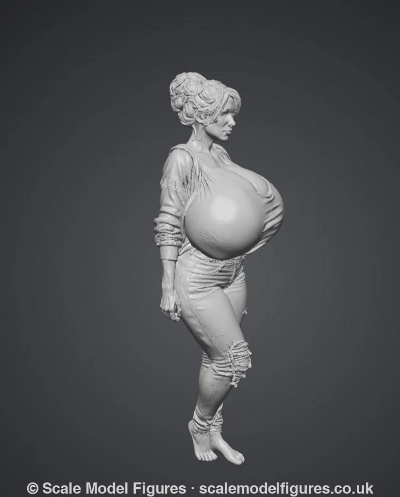 SMF3120 Large Busted Girl Walking - Figure