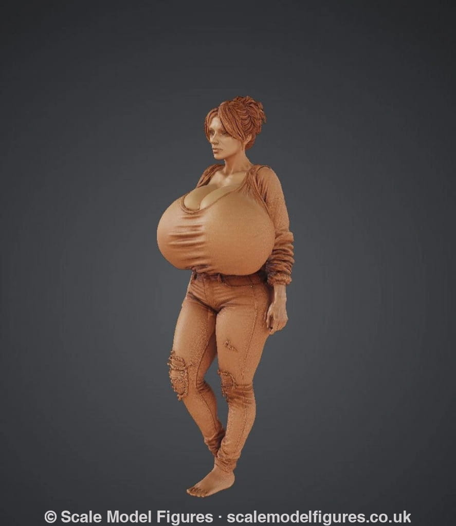 SMF3120 Large Busted Girl Walking - Figure