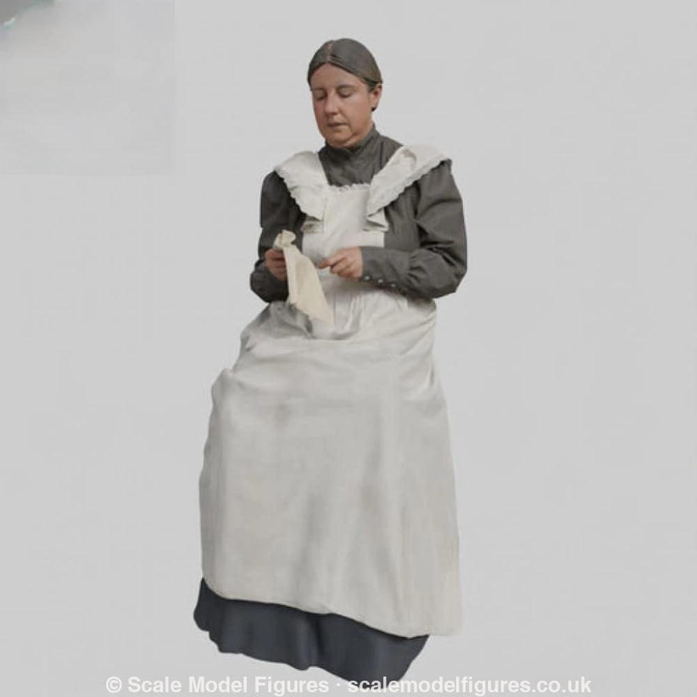 132s-0112 Sitting Maid Figure