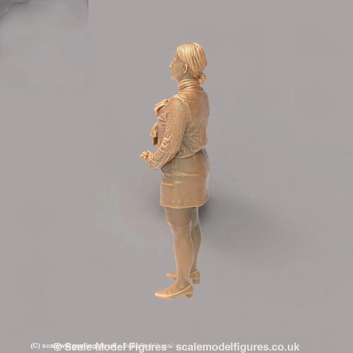 MM4162 Young Office Girl Figure
