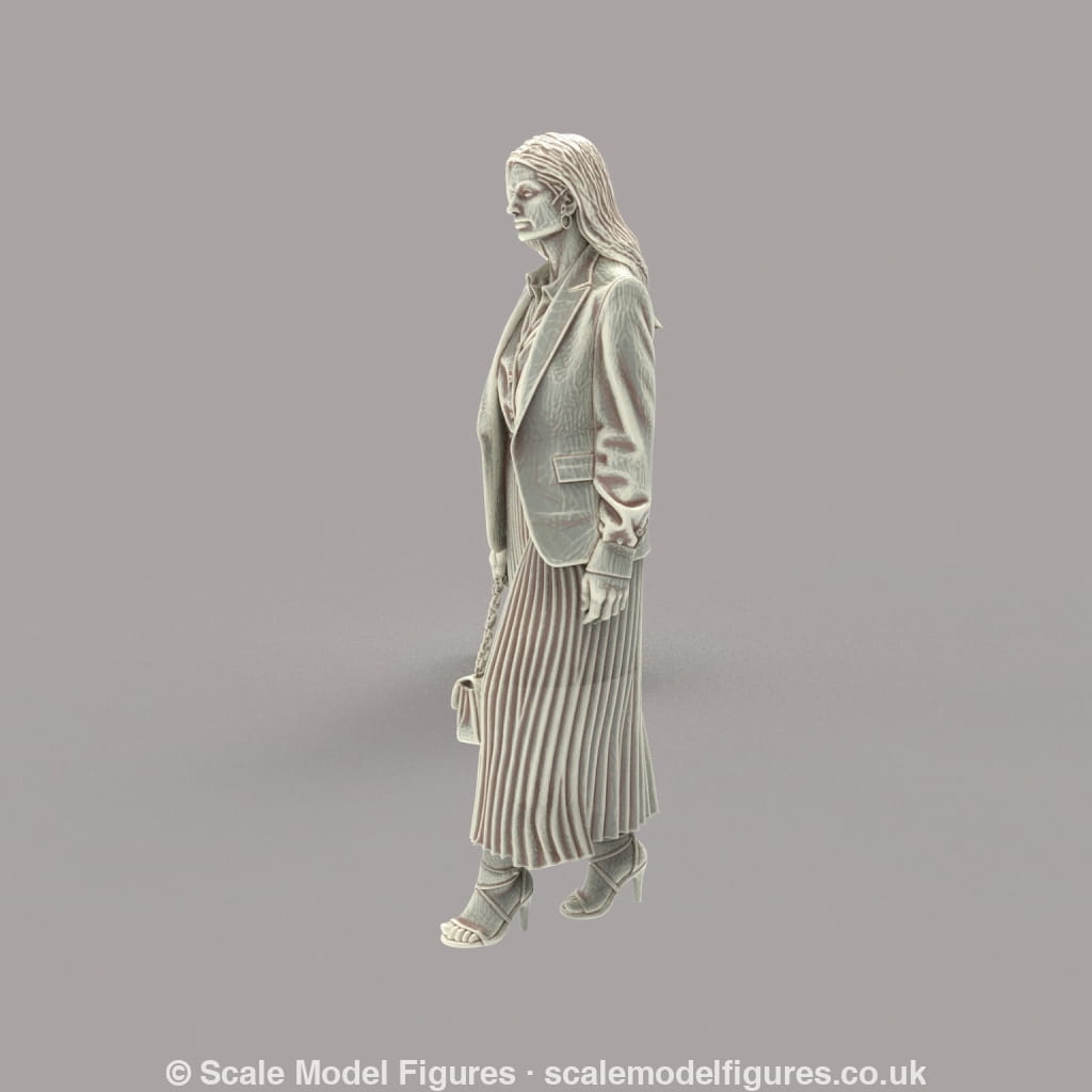 MM4191 Female in Pletted Skirt Figure