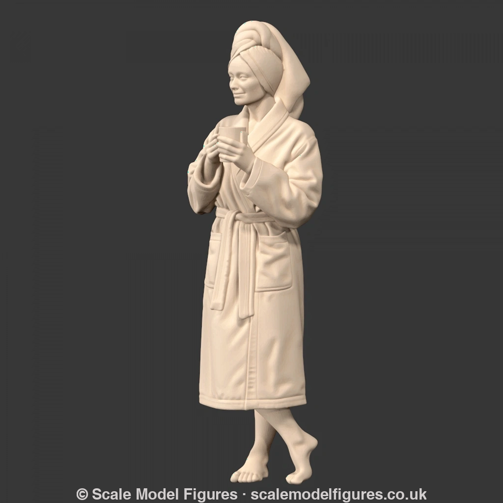 MM4235 Female in Bathrobe and head towl - Figure