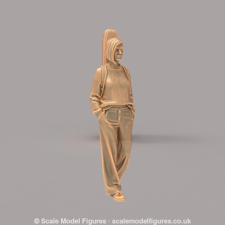 MM4275 Female with guitar Figure
