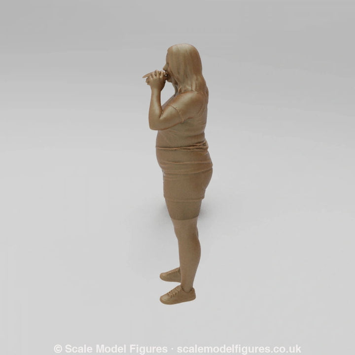 MM4407 Girl Eating Burger Figure