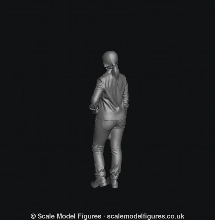 SW5014 Street People - Casual Woman Hand on Hip - Figure