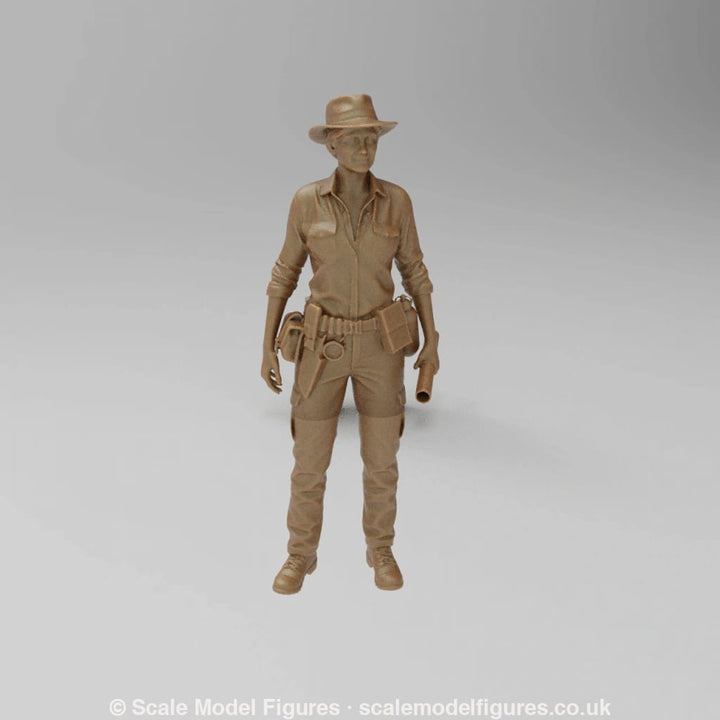 SW8063 Female Archaeologist - Figure