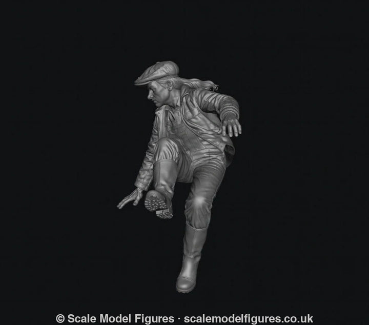 SMF8329 Female Farmer Jumping Gate - Figure
