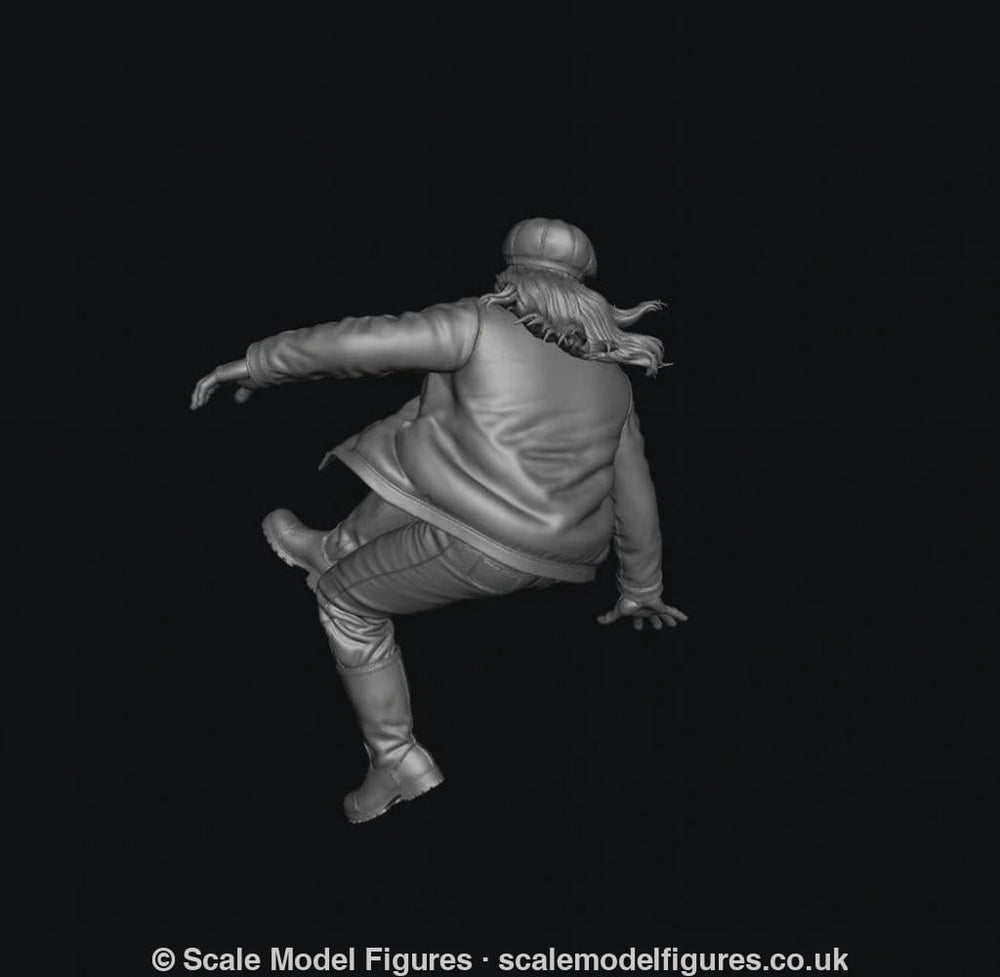 SMF8329 Female Farmer Jumping Gate - Figure