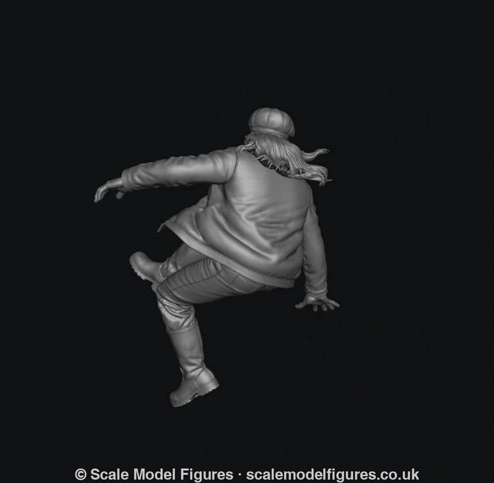 SMF8329 Female Farmer Jumping Gate - Figure