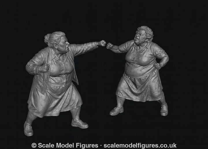 SMF8336 2 Female Pensioners Fighting - Figure