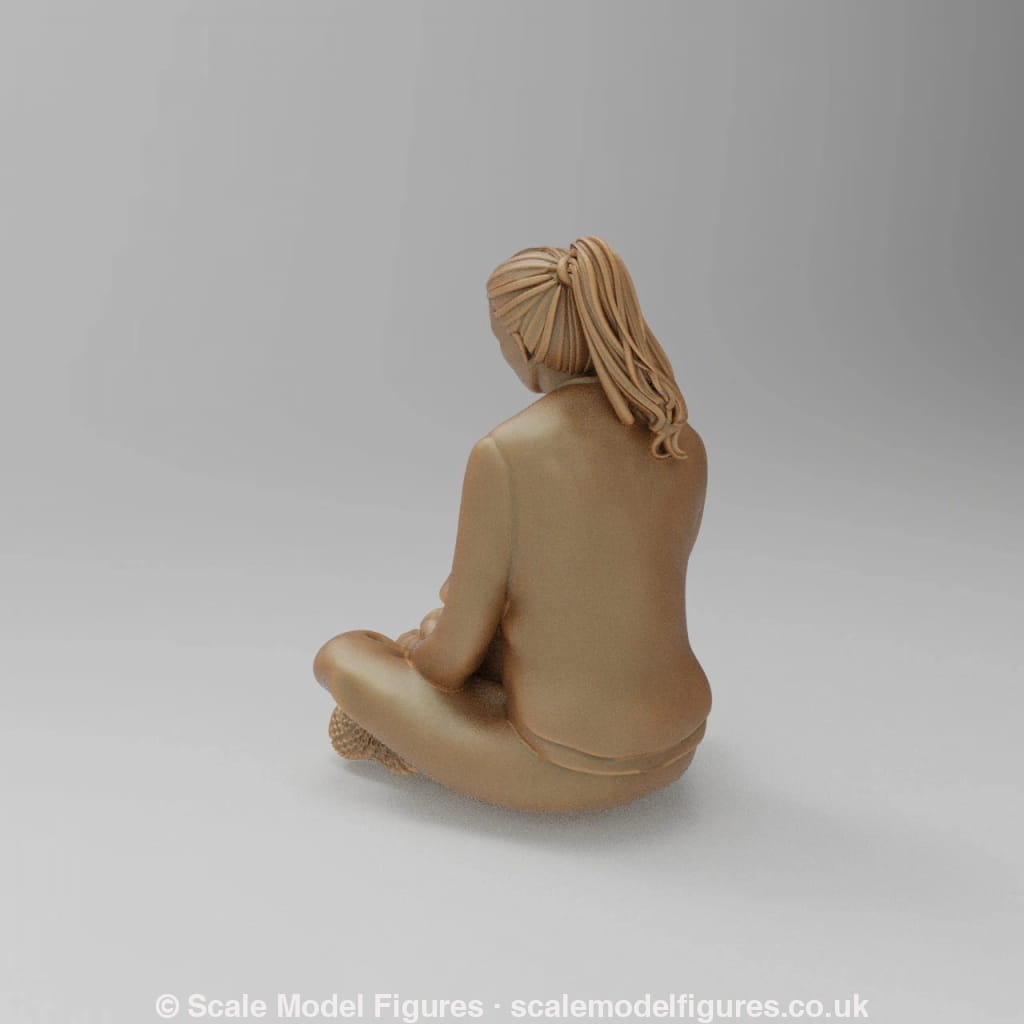 SW885 Mum sitting on floor with son - Figure