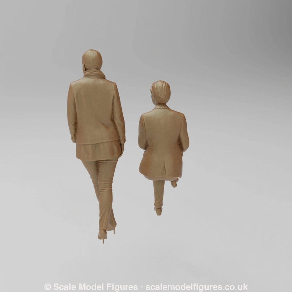 SW9084 London Sue’s - Figure