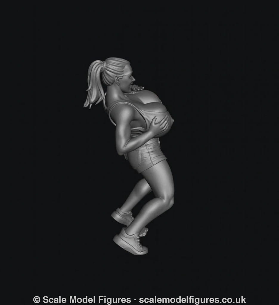 SMF9285 Buxum Girl Showing Off - Figure