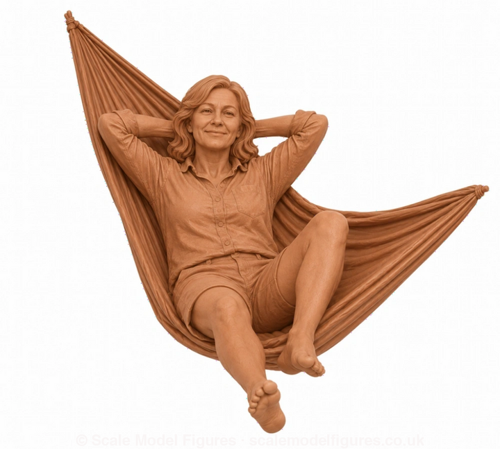 SMF9364 Female in Hammock - Figure
