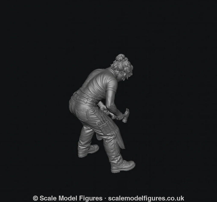 SMF9507 Modern Female Farrier - Figure