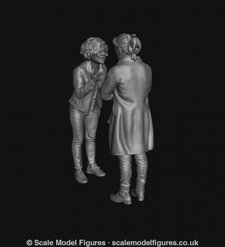 SMF9531 2 Women Arguing in Playground - Figure