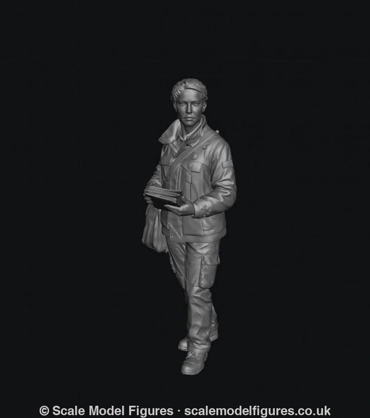 SMF9558 Postal Workers Winter 2 - Figure