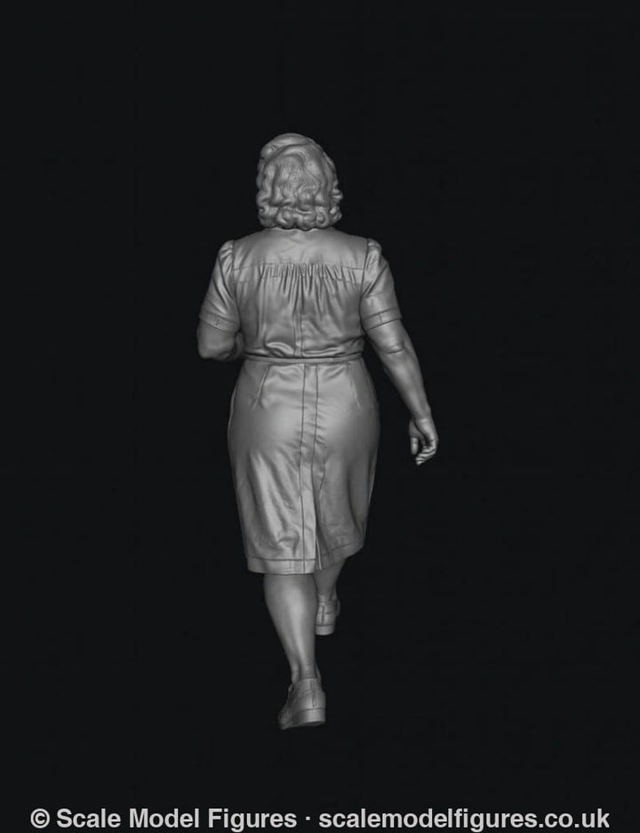 SMF9567 1940 Plump Happy Female Walking C - Figure