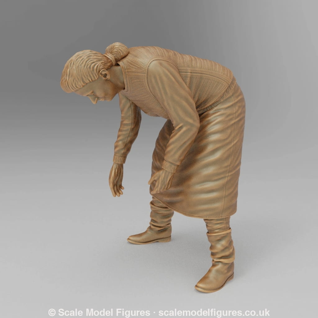 SW977B Female Farm Worker Working in Field - Figure